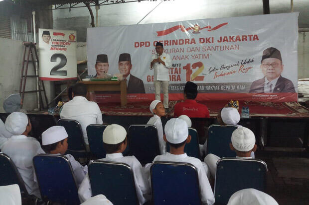Dua Tahun Pimpin Jakarta, Anies Dinilai Berhasil Tekan Kemiskinan