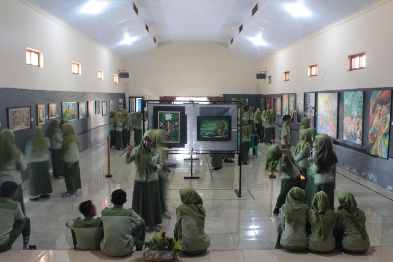 Pameran Kolaborasi di Desa Ngroto Menjadi Penunjang Pembelajaran Apresiasi Seni