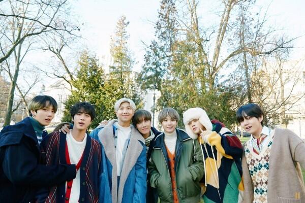 13 Highlight BigHit Corporate Briefing 2020, New Group Sampai Film!