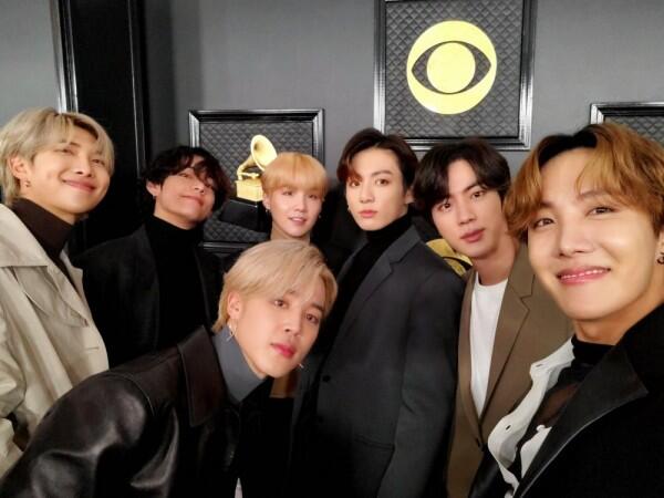 13 Highlight BigHit Corporate Briefing 2020, New Group Sampai Film!