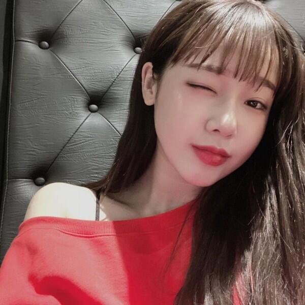 Sempat Hiatus, 10 Potret Terbaru Yoojung Weki Meki yang Bikin Pangling