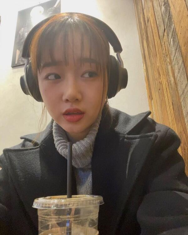 Sempat Hiatus, 10 Potret Terbaru Yoojung Weki Meki yang Bikin Pangling