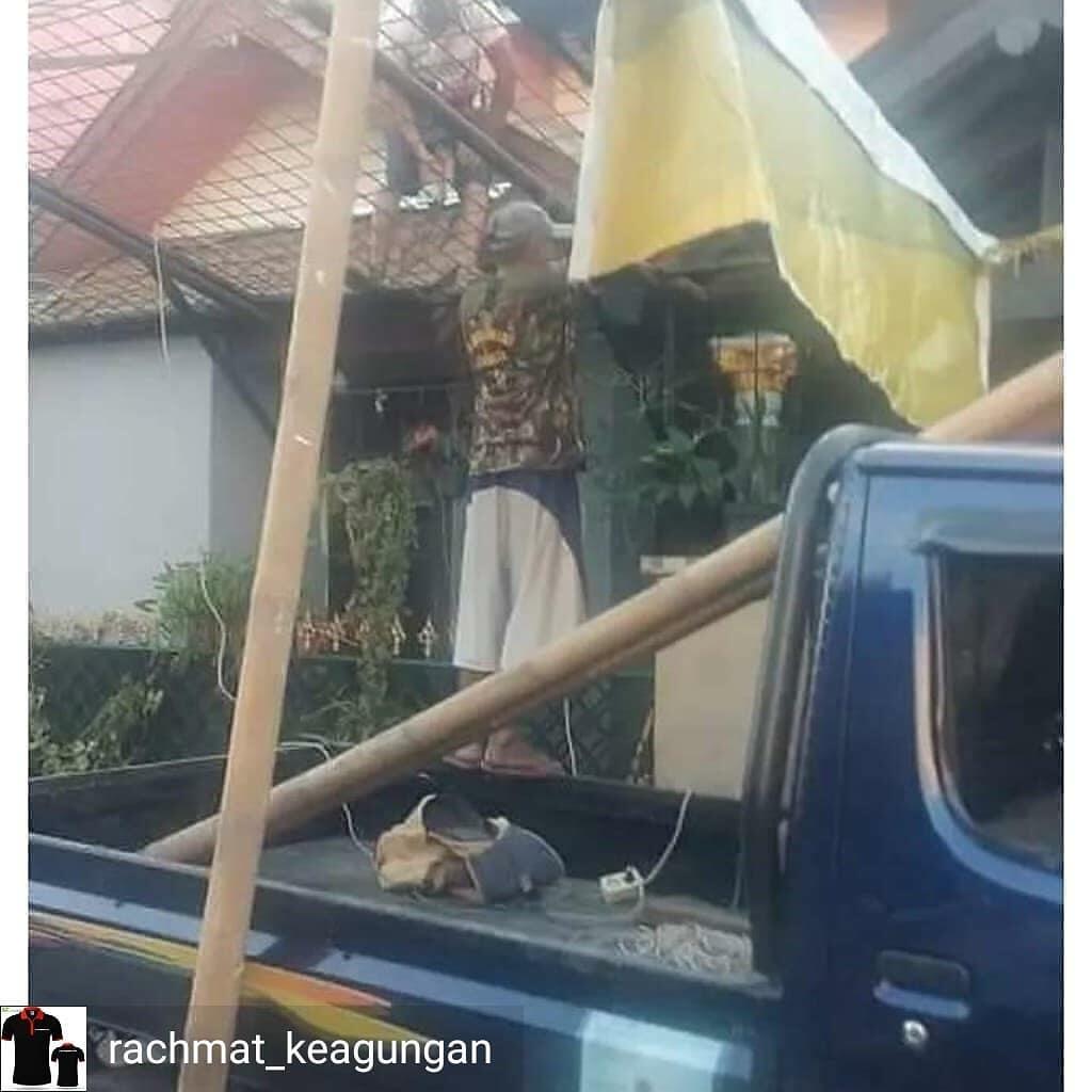 Deretan Kelakuan Orang Indonesia Yang Bisa Punya Mobil Tapi Ga Bisa Punya Otak