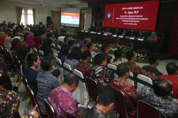 Ujian Doktoral, Agus Ambo Djiwa Paparkan Pembangunan Berkelanjutan di Pasangkayu