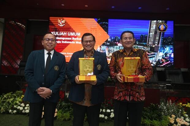 Kuliah Tamu di Unibraw, Pramono Anung Paparkan Pembangunan SDM