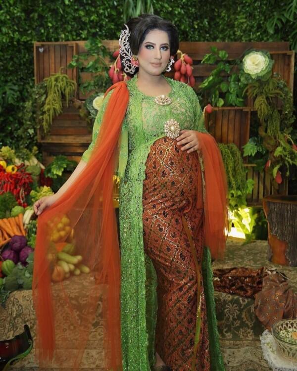 9 Inspirasi Kebaya Tasyi Athasyia, Kembaran Tasya Farasya, Jelita Abis