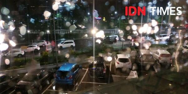 Waspada Banjir! Jakarta Hari Ini akan Diguyur Hujan Hingga Malam