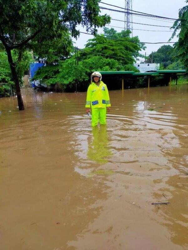 Waspada Banjir! Jakarta Hari Ini akan Diguyur Hujan Hingga Malam