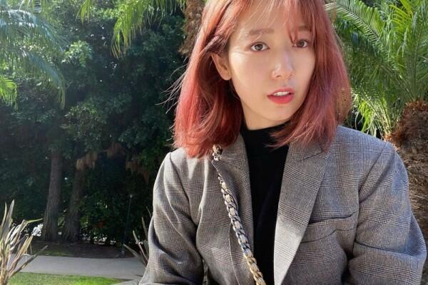 Film Barunya Segera Rilis, Ini 10 Potret Park Shin Hye yang Kian Manis