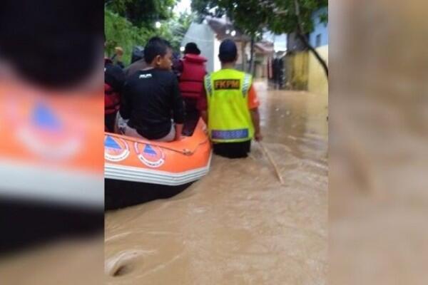 Banjir Sempat Rendam Vila Nusa Indah Bogor, tapi Air Kini Mulai Surut