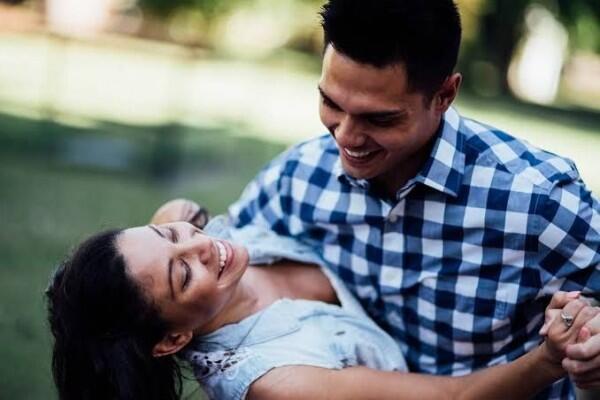 7 Tip Memuaskan Perempuan Aquarius di Ranjang, Awas Dia Gampang Bosan!