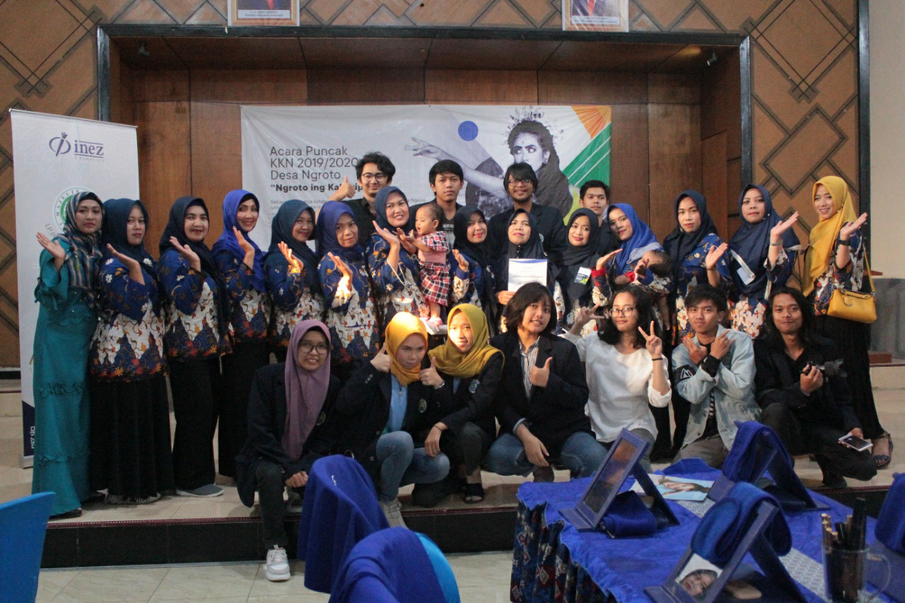 Antusiasme Beauty Class Di Desa Ngroto Bersama Inez Cosmetic