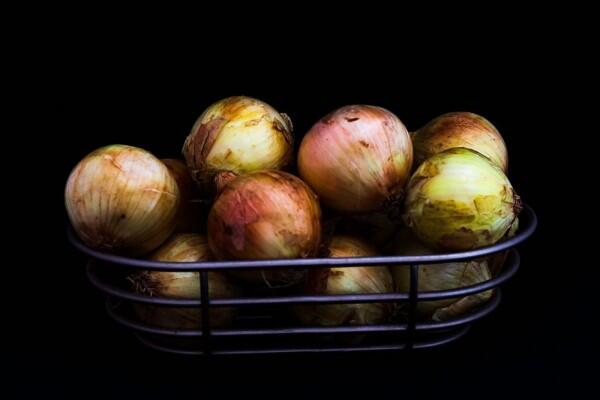 Cara Menyimpan Bawang dengan Benar dan Tahan Lebih Lama, Sudah Tahu?