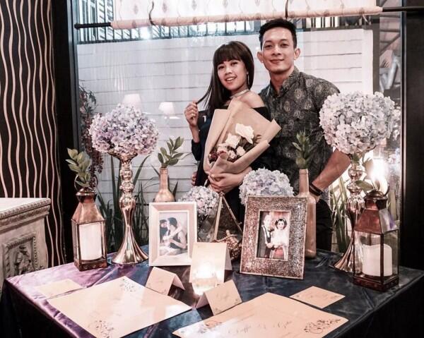 Umumkan Kehamilan Pertama, 10 Potret Mesra YouTuber Daffa dan Gita