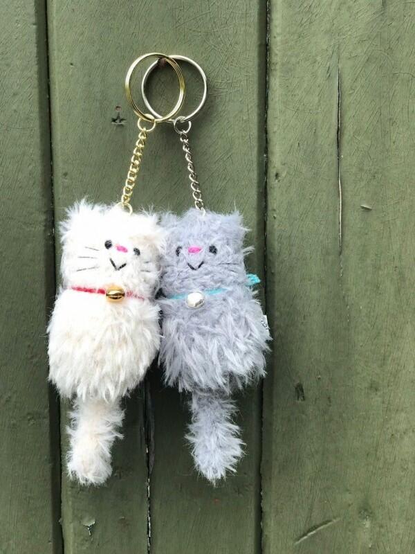 13 Kado yang Pasti Bikin Cat Lover Bahagia Gak Ketolongan