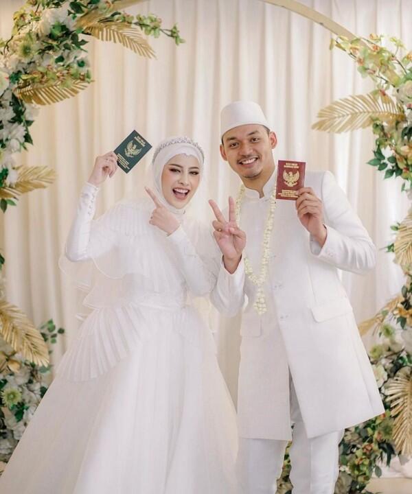 Sah! 10 Momen Akad Nikah Aghnia Punjabi dan Reinukky Abidharma