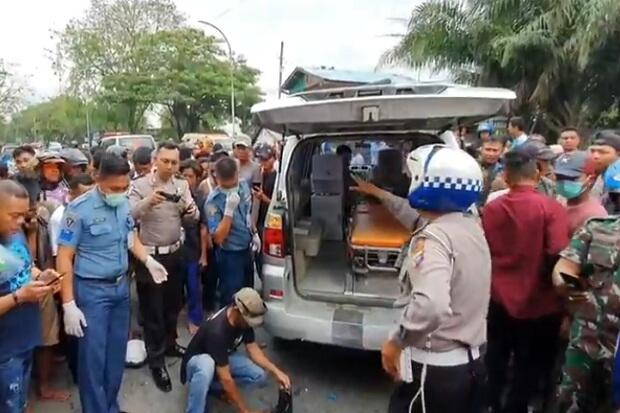 Anggota TNI Tewas Ditabrak Truk Kontainer yang Ugal-ugalan