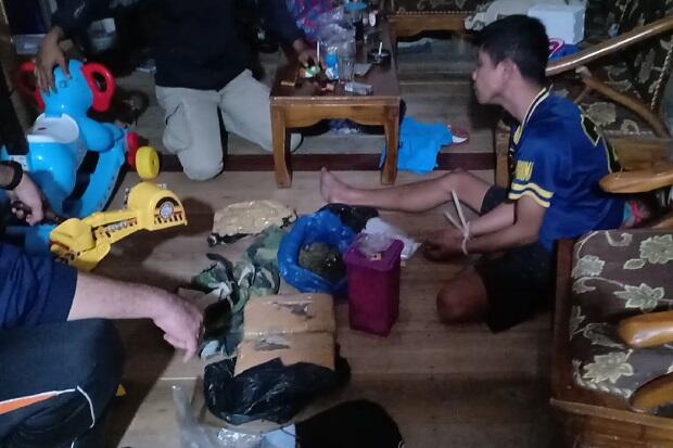 Tim Gabungan Grebek Pengedar Ganja, Tersangka Kelabuhi Tim dengan Jurus Ini
