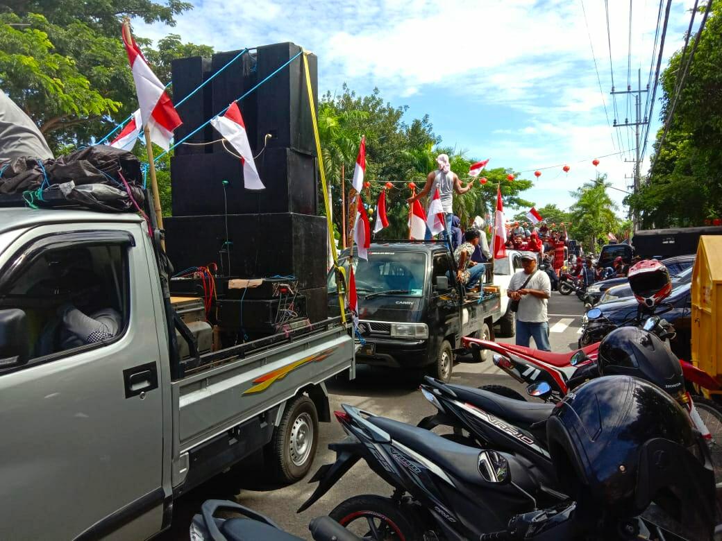 Saat Hearing Demontran Sedikit Memanas Di Gedung DPRD TK II Banyuwangi