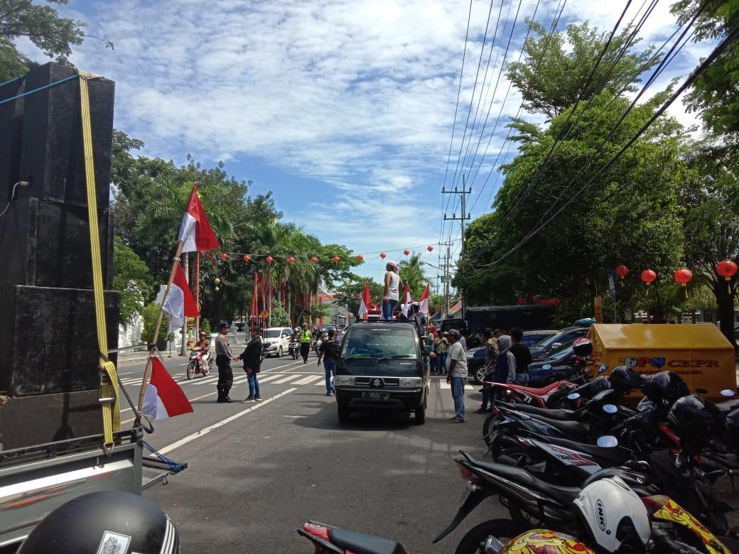 Saat Hearing Demontran Sedikit Memanas Di Gedung DPRD TK II Banyuwangi