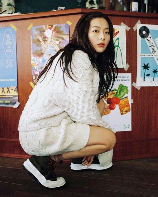 9 Potret Terbaru Seulgi Red Velvet Makin Karismatik pada Usia 26 Tahun