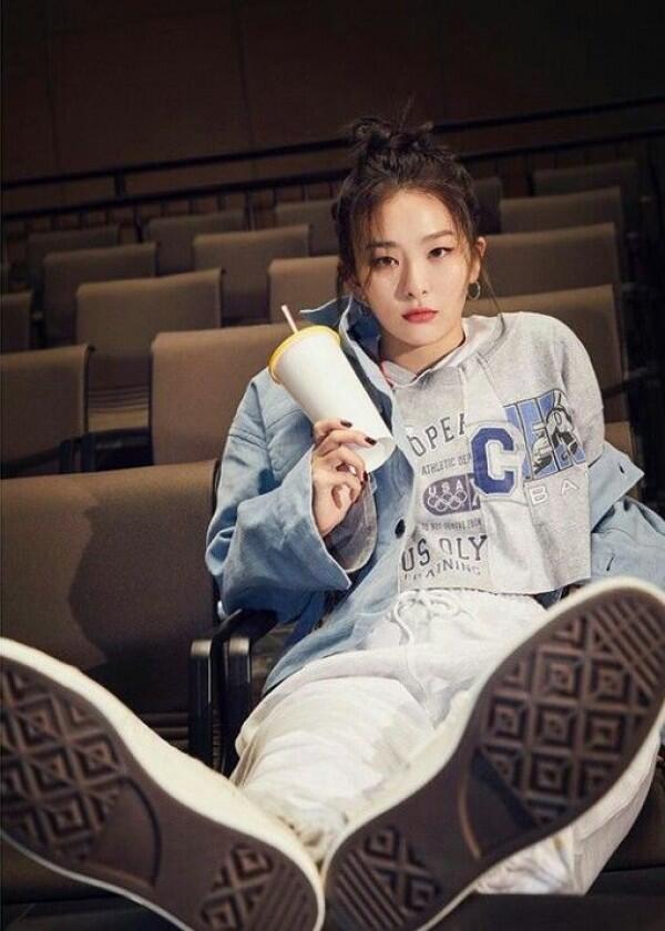 9 Potret Terbaru Seulgi Red Velvet Makin Karismatik pada Usia 26 Tahun