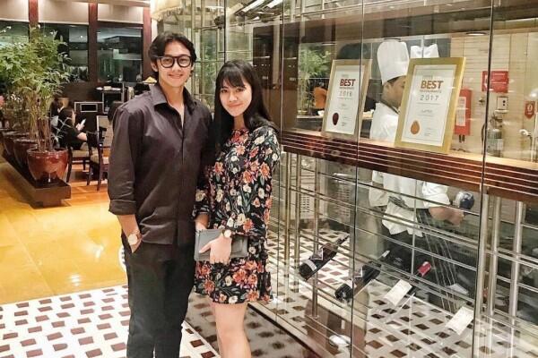 Tunangan dengan Hito, 10 Gaya Kencan Felicya Angelista yang Hits Abis