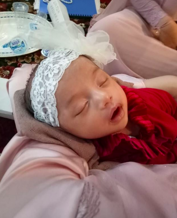 10 Momen Akikah Baby Kyna, Puteri Adzana Bing Slamet dan Rizky Alatas