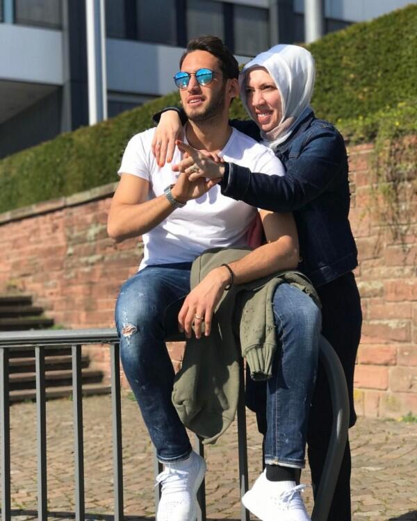 10 Pesona Bintang Turki dan AC Milan, Hakan Calhanoglu