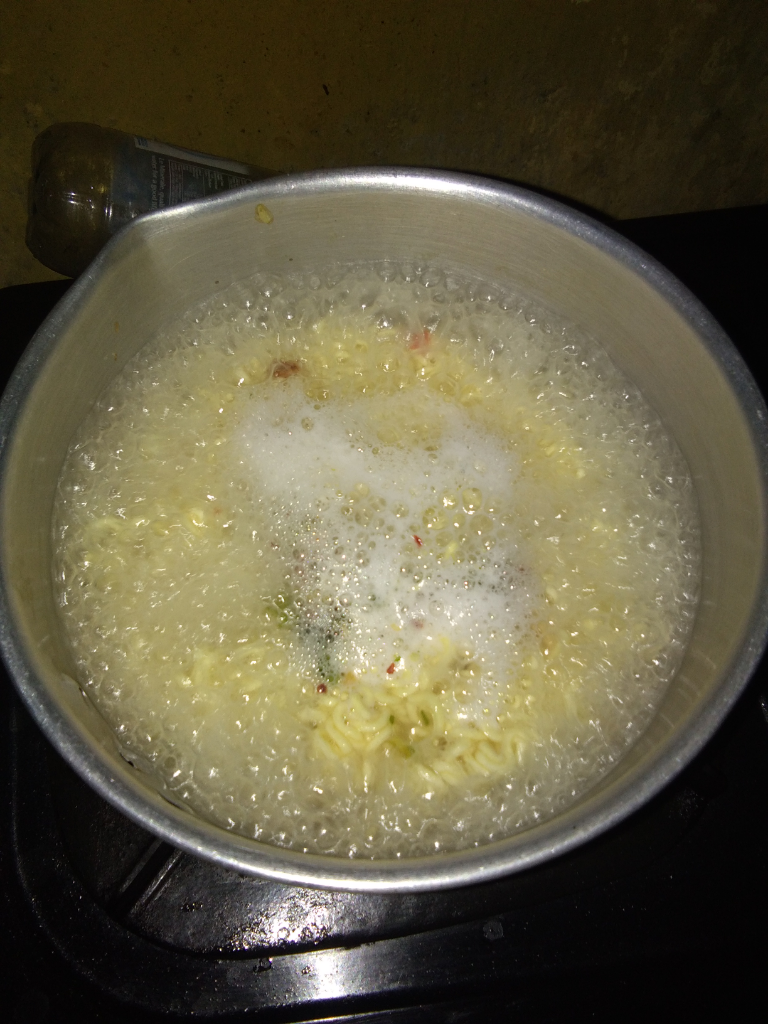 Nyobain Mie Asal Korea, Beli Di Mini Market Deket Rumah Nih Gan