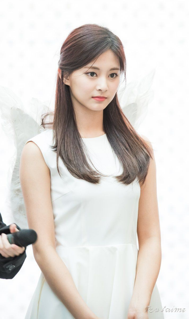 Ternyata Deretan Foto Tzuyu Twice Ini Cantiknya Bikin ...