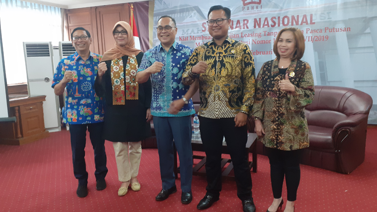 Merancang Kontrak
Leasing Tanpa Fidusia
Pasca Putusan MK
