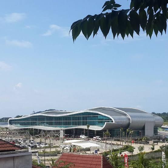 Bandara Komodo, Di Kelola Changi Air Port! Bisa Jadi Setara Singapura Ga Ya? 