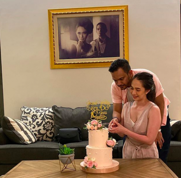 Satu Dekade Menikah, 10 Potret Kemesraan Verlita Evelyn dan Ivan Saba