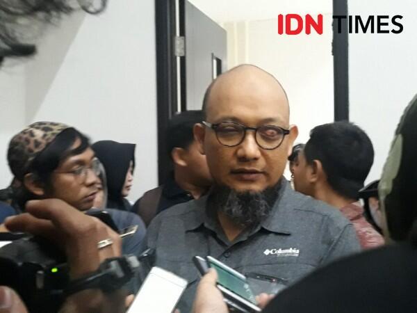 PM Mahathir Berikan Penghargaan Antikorupsi Bagi Novel Baswedan