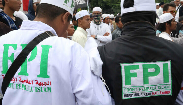 Sulut Perang, Ade Bongkar: FPI Berangas, Pernah Juga Minta Perempuan Bule