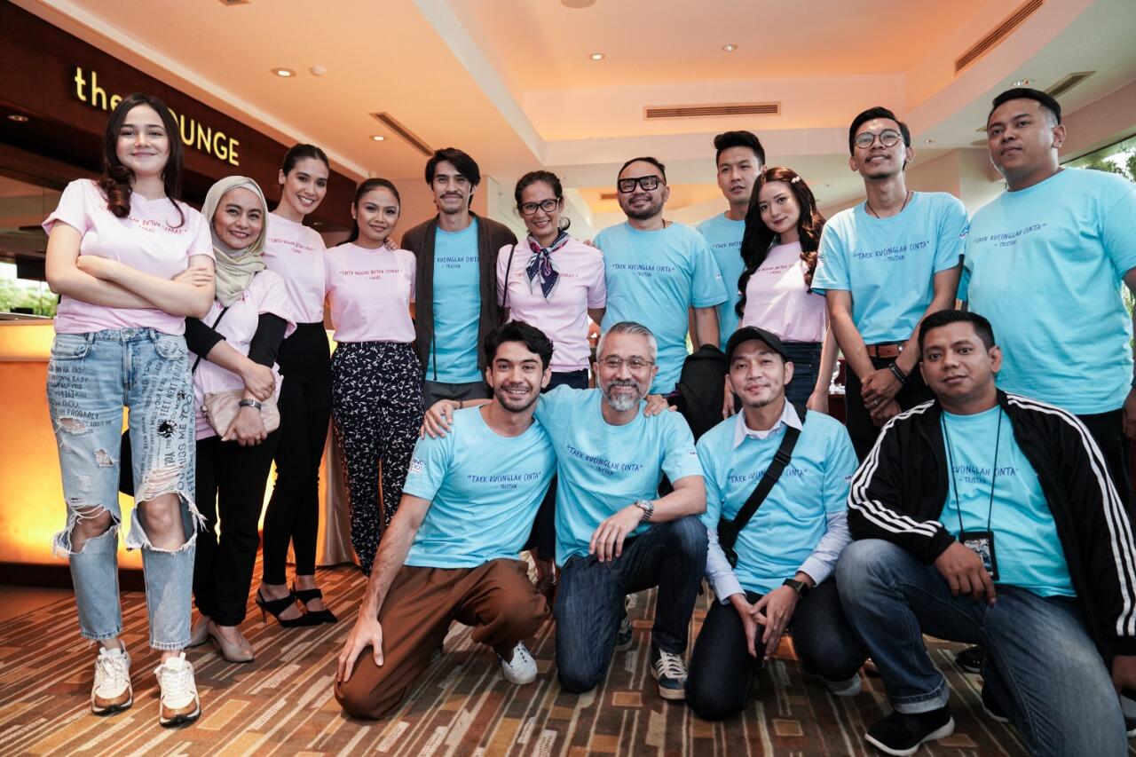 Film Komedi Romantis Terbaru Reza Rahadian dan Marsha Timothy
Tentang Sang Mantan