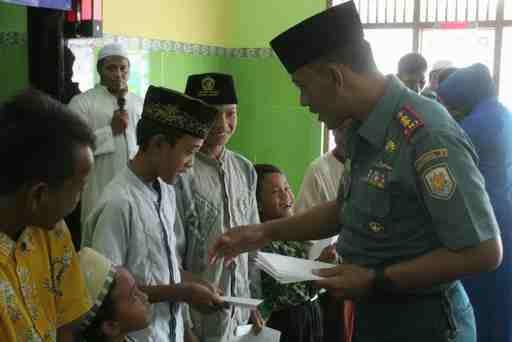 Santuni Anak Yatim Piatu, Denpom Lanal Banyuwangi Peringati HUT ke-74 Pomal