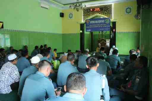 Santuni Anak Yatim Piatu, Denpom Lanal Banyuwangi Peringati HUT ke-74 Pomal