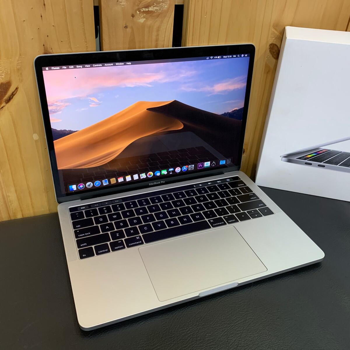 Terjual Macbook Pro 13 Inch 2016 256 Touchbar Mulus Bandung | KASKUS