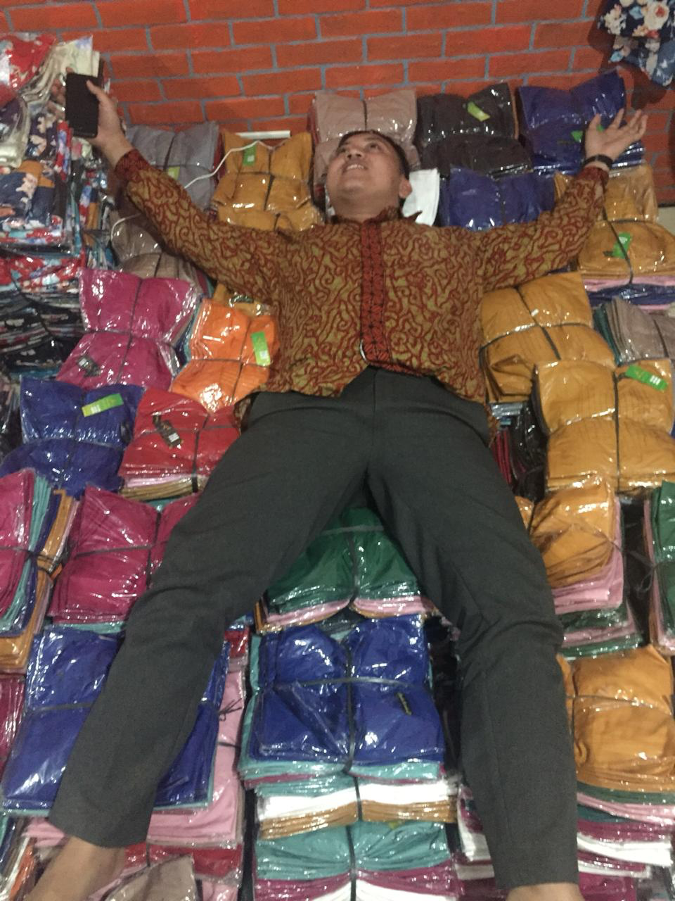 Lowongan Tukang Jahit Penjahit Konveksi Makloon CMT Sistem Borongan