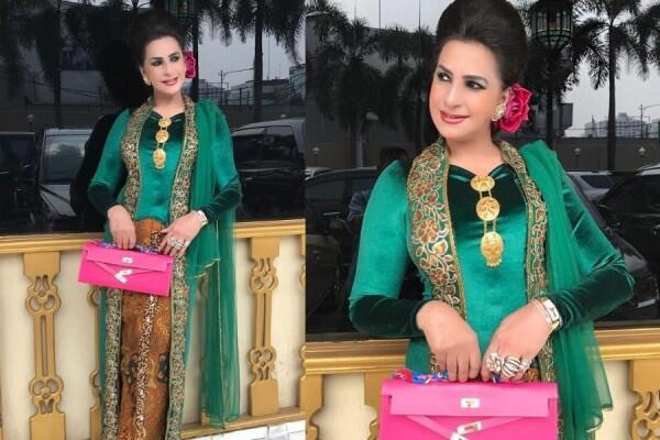 Tiru Nih 10 Kebaya Ningrat Ala Alatas, Ibunda Tasya Farasya