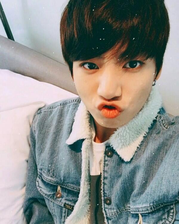9 Pesona Jungkook BTS Saat Menampilkan Pouty Lips, Gemas Maksimal!