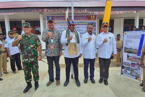 Wamen Jhon Wempi Tinjau Pembangunan Infrastruktur di Tambrauw