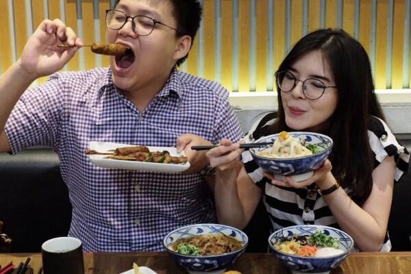 FOOD VLOGGER Indonesia yang punya banyak PENGARUH..!!! Pengaruh lapar dan gagal Diet