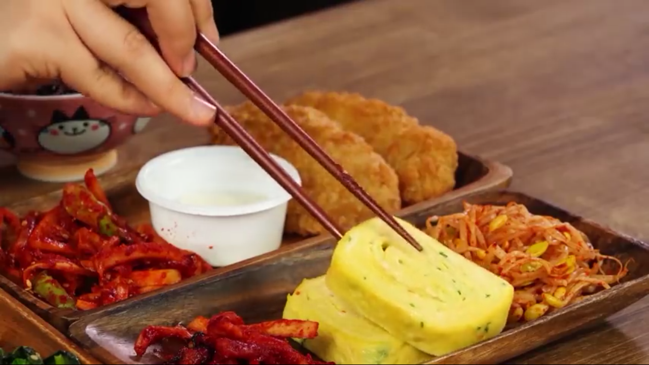 Yuk Kenali Beberapa Jenis Banchan, Makanan Rumahan Ala Korea Selatan!