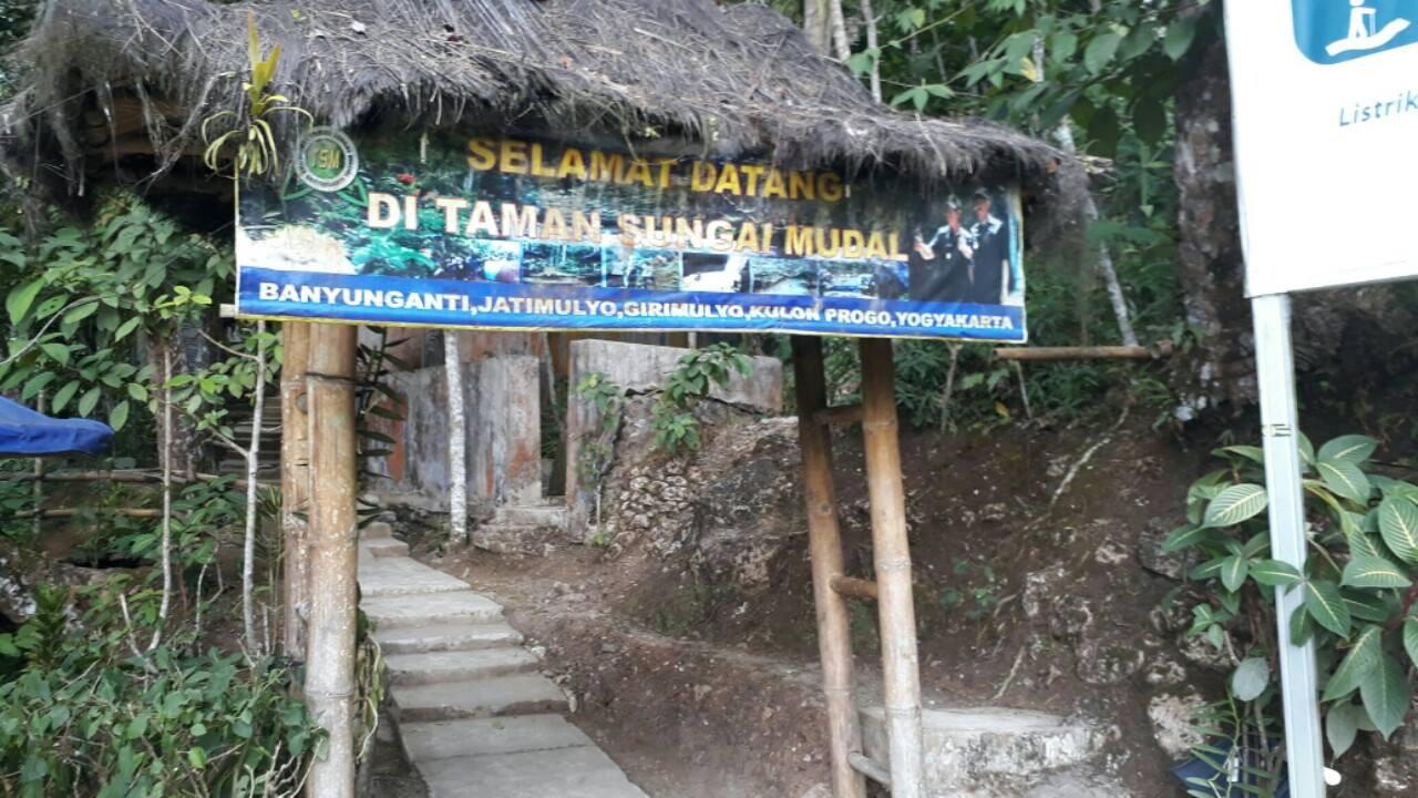 &#91;COC Regional : Lokasi Wisata&#93; Spot Wisata Taman Sungai Mudal Yang Masih Asri