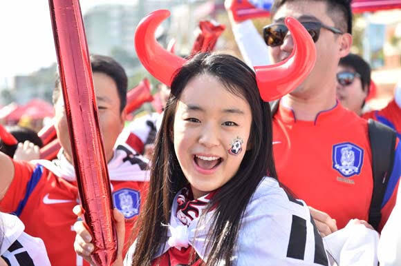 Raksasa Sepakbola Asia dibalik K-POP dan Drakor