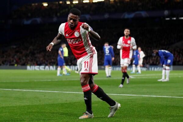 Berburu Amunisi Baru, Quincy Promes Masuk Radar Liverpool