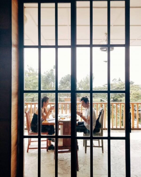 7 Rekomendasi Kafe Romantis di Bandung, Berdua Gak Sampai Rp150 Ribu